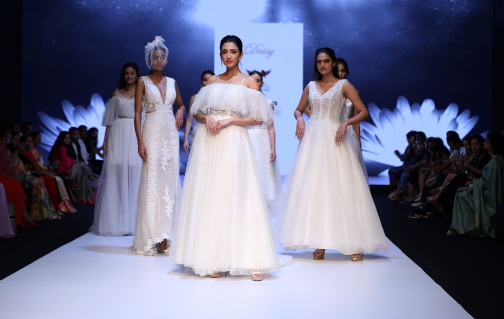 Daisy Martin Arjuna’s Jardin de Fleur launched at Bombay Times Fashion Week with showstopper Malaika Arora