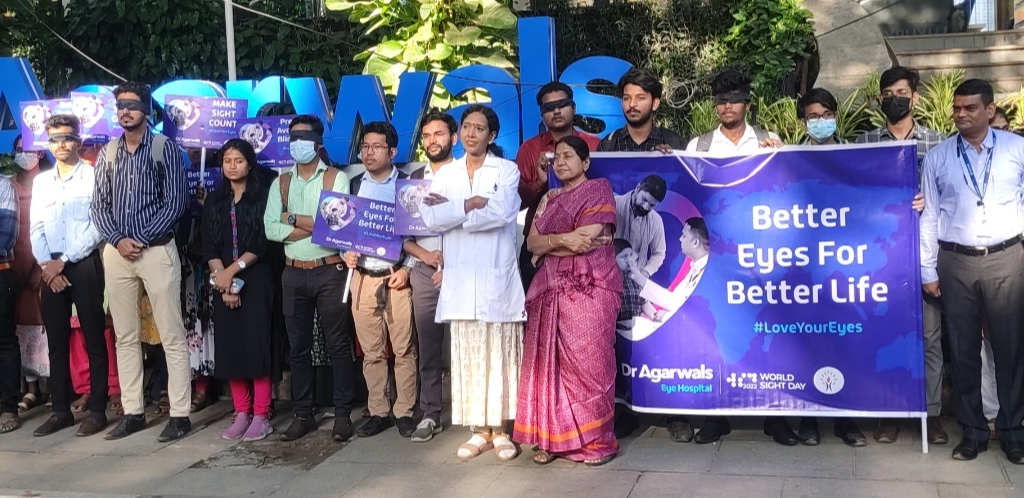 DR. AGARWAL’S EYE HOSPITAL, CHENNAI ORGANISES BLIND-FOLDED HUMAN CHAIN TO CREATE AWARENESS ON VISION IMPAIRMENT