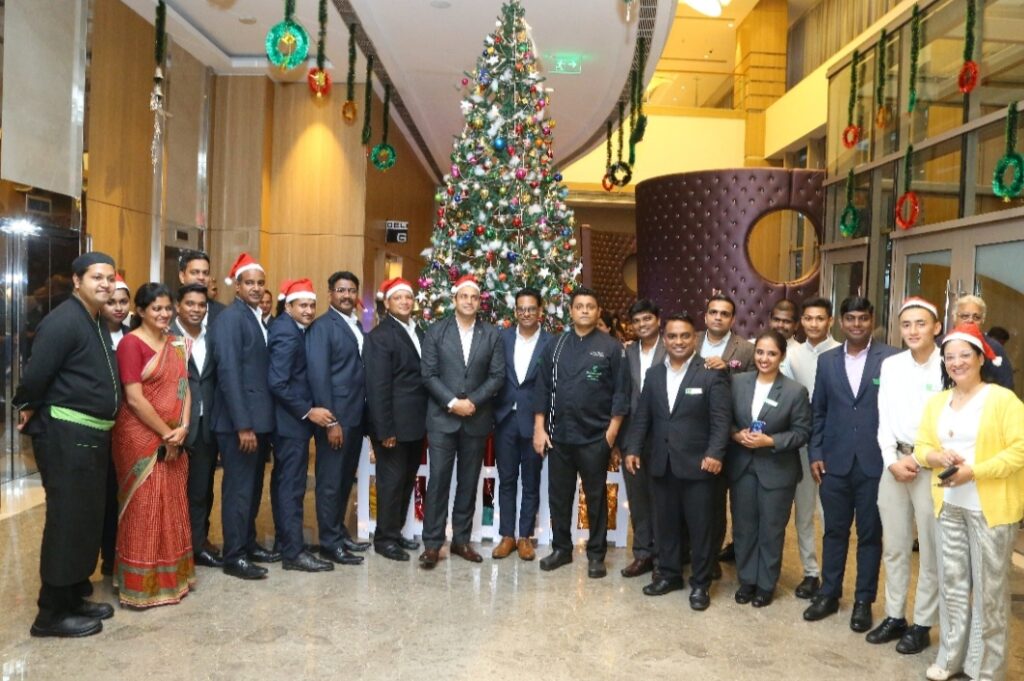 Holiday Inn Chennai OMR IT Expressway Welcomes Season’s Festivity with Annual ‘Tree Lighting Ceremony & Celebration’