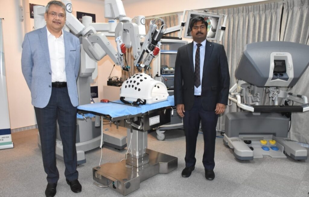 AINU Offers Advanced da Vinci Surgical Robot for Precise and Minimally Invasive Urological Surgeries; Hosts Free Cancer Screening Camp on World Kidney Day