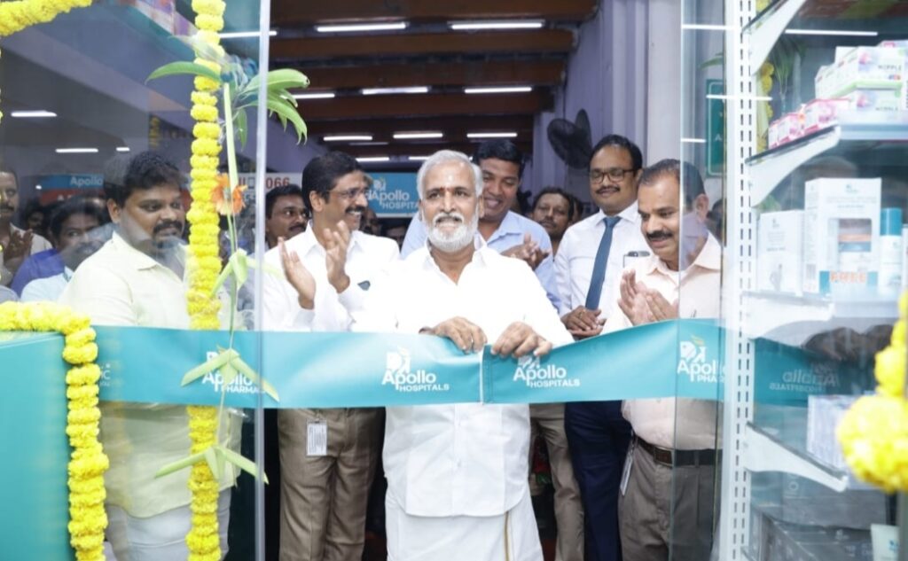 TN Min Sekar Babu Inaugurates Free 24*7 Apollo Pharmacy & Emergency Medical Care Centre at MGR Central Railway Station