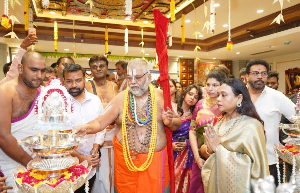 Sai Silks Kalamandir opens KancheepuramVaramahalakshmi Silks store in Hosur, Tamil Nadu