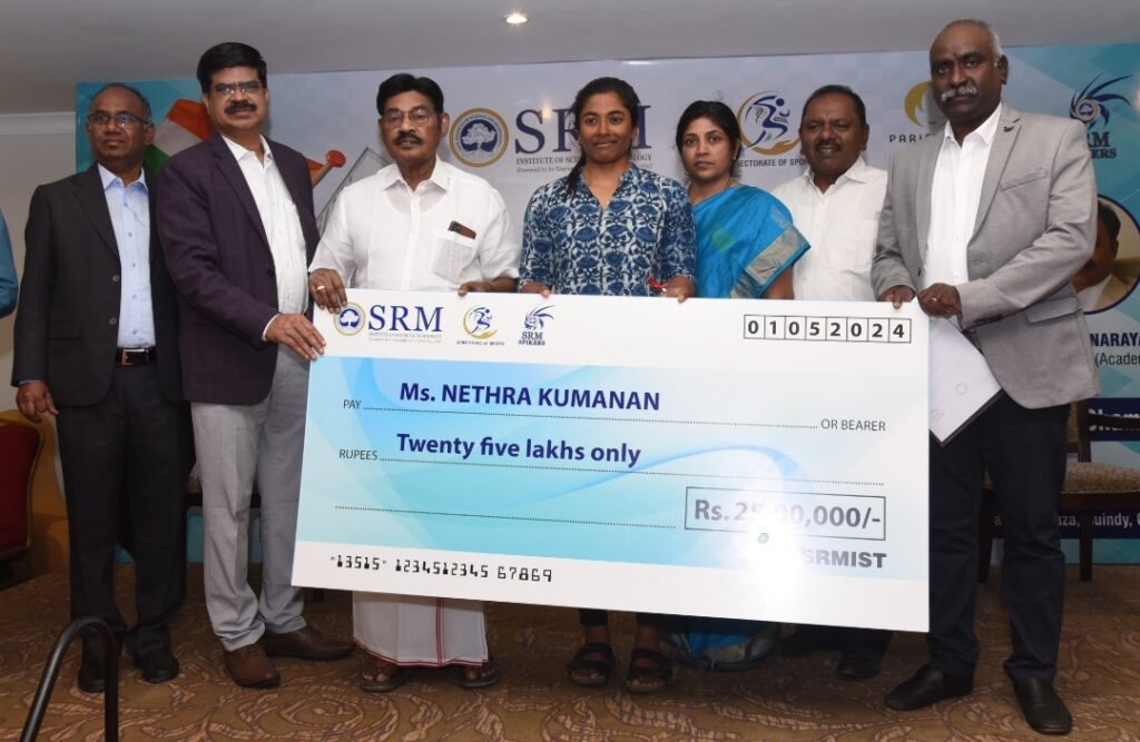 Olympian, Sailor Nethra Kumanan, honoured, handed over Rs. 25 lakh SRMIST only Indian university to support, promotesports, athletes on a large scale:” Dr. T.R.Paarivendhar