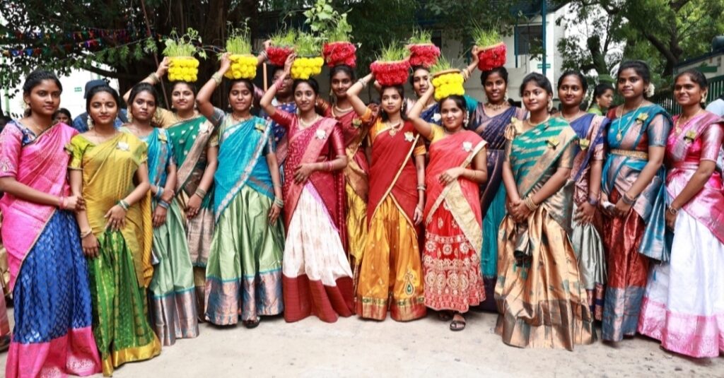 Over 4000 Students Participate in Aadi Perukku Celebration at Dr MGR Janaki Womens College