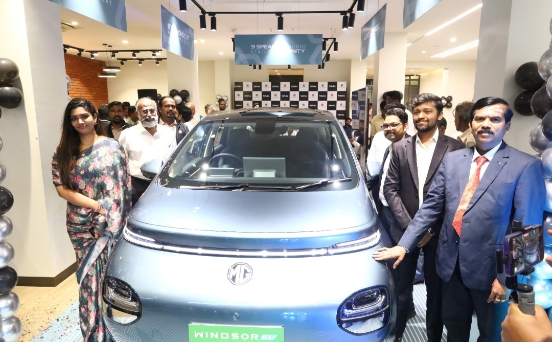 SMK MG MOUNT ROAD launches MG Windsor in Chennai