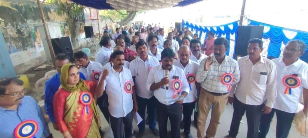 தமிழ்நாடு ஆசிரியர்கள் பாதுகாப்பு கூட்டியக்கம்  மாபெரும் கவன ஈர்ப்பு ஆர்ப்பாட்டம்.