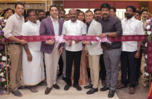 மலபார் கோல்டு & டைமண்ட்ஸ் தமிழ்நாட்டில் தனது 33வது புதிய ஷோரூமை இன்று சென்னை அடையாரில் திறந்துள்ளது.